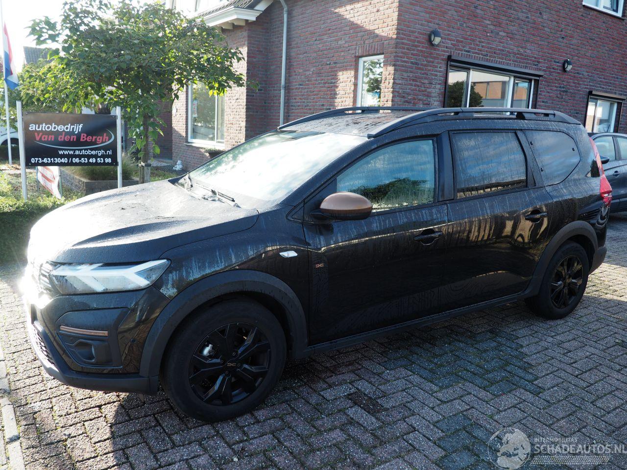 Dacia Jogger 1.6 Hybrid 140 Extreme 7P
