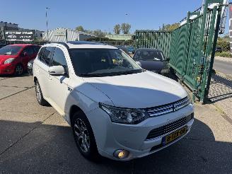Mitsubishi Outlander 2.0 PHEV Instyle Automaat picture 3