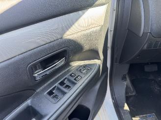 Mitsubishi Outlander 2.0 PHEV Instyle Automaat picture 16