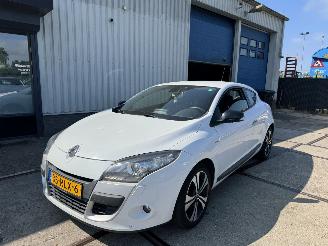 Unfallwagen Renault Mégane Coupe 2.0 102KW AUTOMAAT BOSE LEER 2011/6