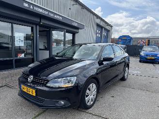 krockskadad bil auto Volkswagen Jetta 1.2 77KW AIRCO 2012/1