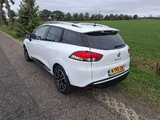 Renault Clio ESTATE TCe picture 4