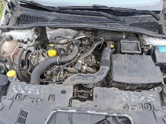 Renault Clio ESTATE TCe picture 9