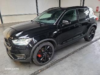 skadebil auto Volvo XC40 2.0 T5 182-KW Automaat AWD R-Design Panoramadak 2018/4