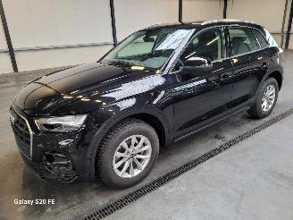 damaged passenger cars Audi Q5 40 TDI 150-KW S-Tronic Quattro 2022/5