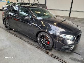 damaged passenger cars Mercedes A-klasse 180d Limo 85-KW Automaat AMG Panoramadak 2019/7