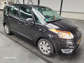 Unfallwagen Citroën C3 picasso 1.4 VTi 70-KW 5-Bak Aura 5drs Airco 2011/3