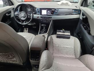 Kia Niro Plug-In-Hybrid 1.6 GDi 77-KW Automaat picture 17