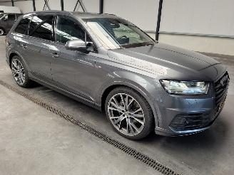 uszkodzony samochody osobowe Audi Q7 3.0 TDi 200-KW Automaat 7-Persoons S-Line Quattro 2016/8