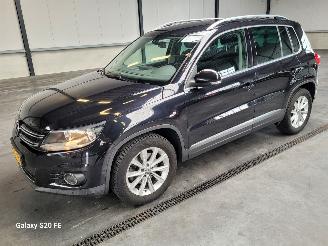damaged passenger cars Volkswagen Tiguan 1.4 TSi 118-KW DSG Sport & Style 2-WD 2015/3
