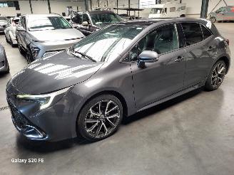 Toyota Corolla Hybrid 1.8 72-KW Automaat 5drs Panoramadak picture 3