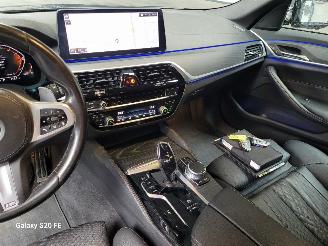 BMW 5-serie 520d Touring 140-KW Automaat X-Drive M-SPORT picture 20