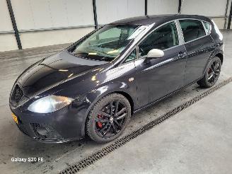 damaged passenger cars Seat Leon FR 2.0 TFSi 200-PK 6-Bak 5drs 2006/10