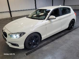 Unfallwagen BMW 1-serie 120i Automaat 135-KW High Executive 5drs 2017/1