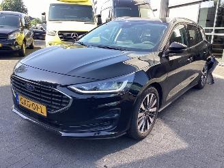 skadebil auto Ford Focus 1.0 EcoBoost Hybrid Titanium X 2025/1