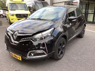 Voiture accidenté Renault Captur 0.9 TCe Expression 2017/1
