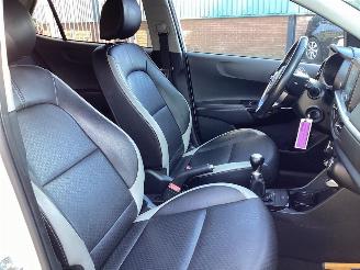 Kia Picanto 1.0 CVVT Design Edition picture 10