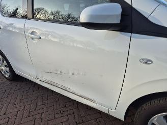 Peugeot 108 1.0 E-VTI ACTIVE picture 6