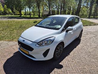 damaged passenger cars Ford Fiesta 1.1 Trend 2018/9