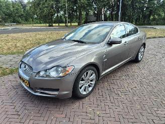 Damaged car Jaguar XF 3.0 V6 Premium Luxery 2010/1