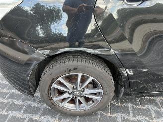 Toyota Verso 1.8 VVT-i Business Titanium  rijdbare zijschade picture 5