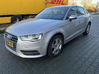 uszkodzony samochody osobowe Audi A3 Sportback 1.4 TFSI Ambiente Pro Line 2013/4