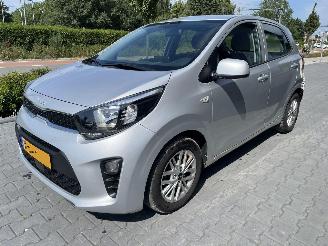 Voiture accidenté Kia Picanto 1.0 DPi DynamicLine  airco cruise camera Carplay 2023/11
