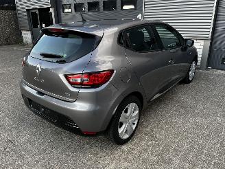 Renault Clio 0.9 TCE AIRCO / CRUISE / PDC picture 17