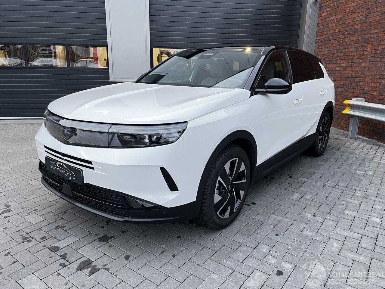 Opel Grandland 1.2 Turbo Hybrid / AUTOMAAT / NAVI / 360CAM / NIEUWSTE MODEL