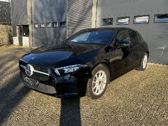 Voiture accidenté Mercedes A-klasse 250 NAVI / CRUISE / LEER / 225PK 2019/4