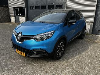 Coche accidentado Renault Captur 1.5 dCi NAVI / CRUISE / PDC 2016/6