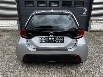 Toyota Yaris VVT-I AIRCO / CRUISE / NAVI / CAMERA / STOELVERW picture 20