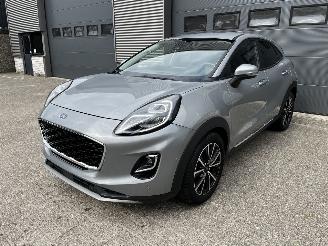 Voiture accidenté Ford Puma 1.0 Ecoboost CLIMA / CRUISE / NAVI / PDC 2020/6