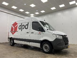 krockskadad bil bedrijf Mercedes Sprinter 211 CDI L2H2 Airco 2018/9