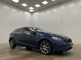 krockskadad bil auto Volvo V-40 2.0 D4 Autom. Ocean Race Navi Clima 2015/8