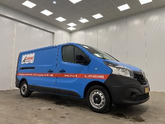 krockskadad bil bedrijf Renault Trafic 1.6 dCi Lang 2018/1