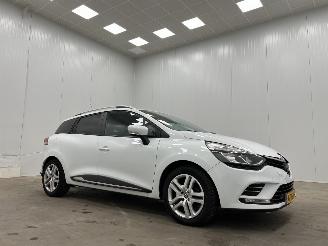 krockskadad bil auto Renault Clio Estate 0.9 TCe Zen Navi Airco 2020/1