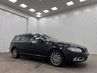 Schadeauto Volvo V-70 2.0 D3 Autom. Limited Edition Navi Cl;ima 2011/10