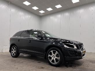 krockskadad bil auto Volvo Xc-60 2.0T Autom. Summum Clima 2010/6