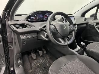 Peugeot 208 1.2 PureTech 5-drs Navi Airco picture 7
