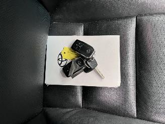 Toyota Hilux 2.8 D-4D Autom. 4WD DC Navi Clima picture 14