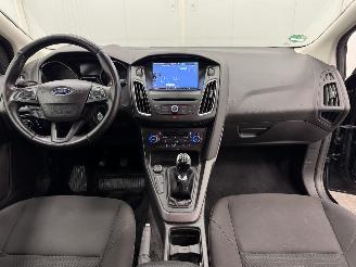 Ford Focus 1.0i 5-drs Navi Clima picture 11