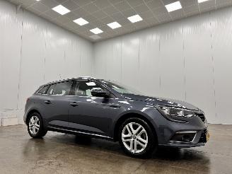 Unfallwagen Renault Mégane Estate 1.2 TCe Zen Navi Clima 2017/9