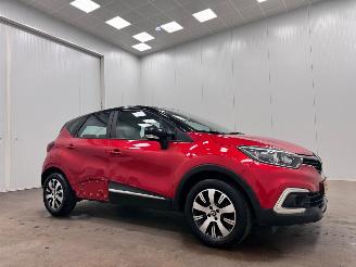 Schadeauto Renault Captur 0.9 TCe Limited Navi Airco 2018/6