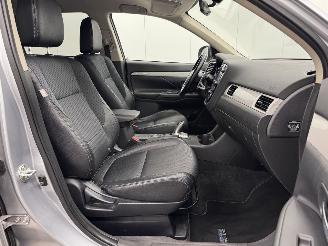 Mitsubishi Outlander 2.0 PHEV 4WD Edition X-Line Navi Clima picture 9