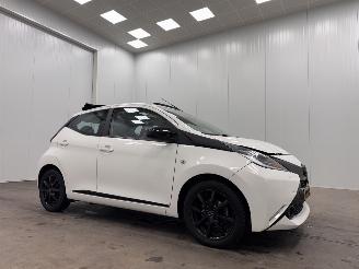 Coche accidentado Toyota Aygo 1.0 VVT-i x-wave Cabrio 5-drs Airco 2016/8
