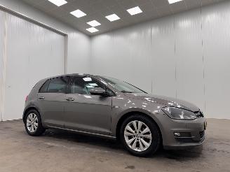 damaged passenger cars Volkswagen Golf 1.0 TSI Comfortline 5-drs Navi Clima 2015/9