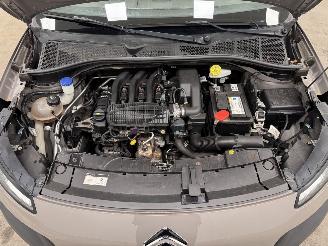 Citroën C4 cactus 1.2 PureTech Shine Navi Clima picture 15