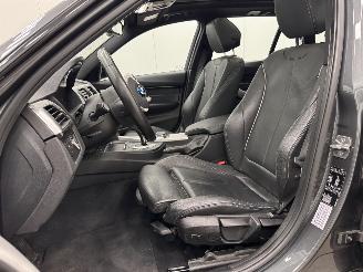 BMW 3-serie Touring 318i Autom. M-Sport Panoramadak Navi Clima picture 9