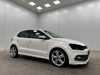 Damaged car Volkswagen Polo 1.2 TDI BMT R-Line 5-drs Navi Airco 2011/5